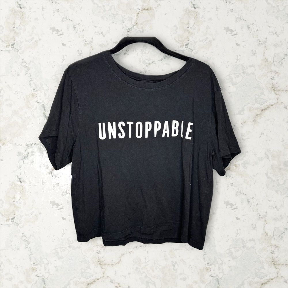 Athleta ‘Unstoppable’ Cropped Tee